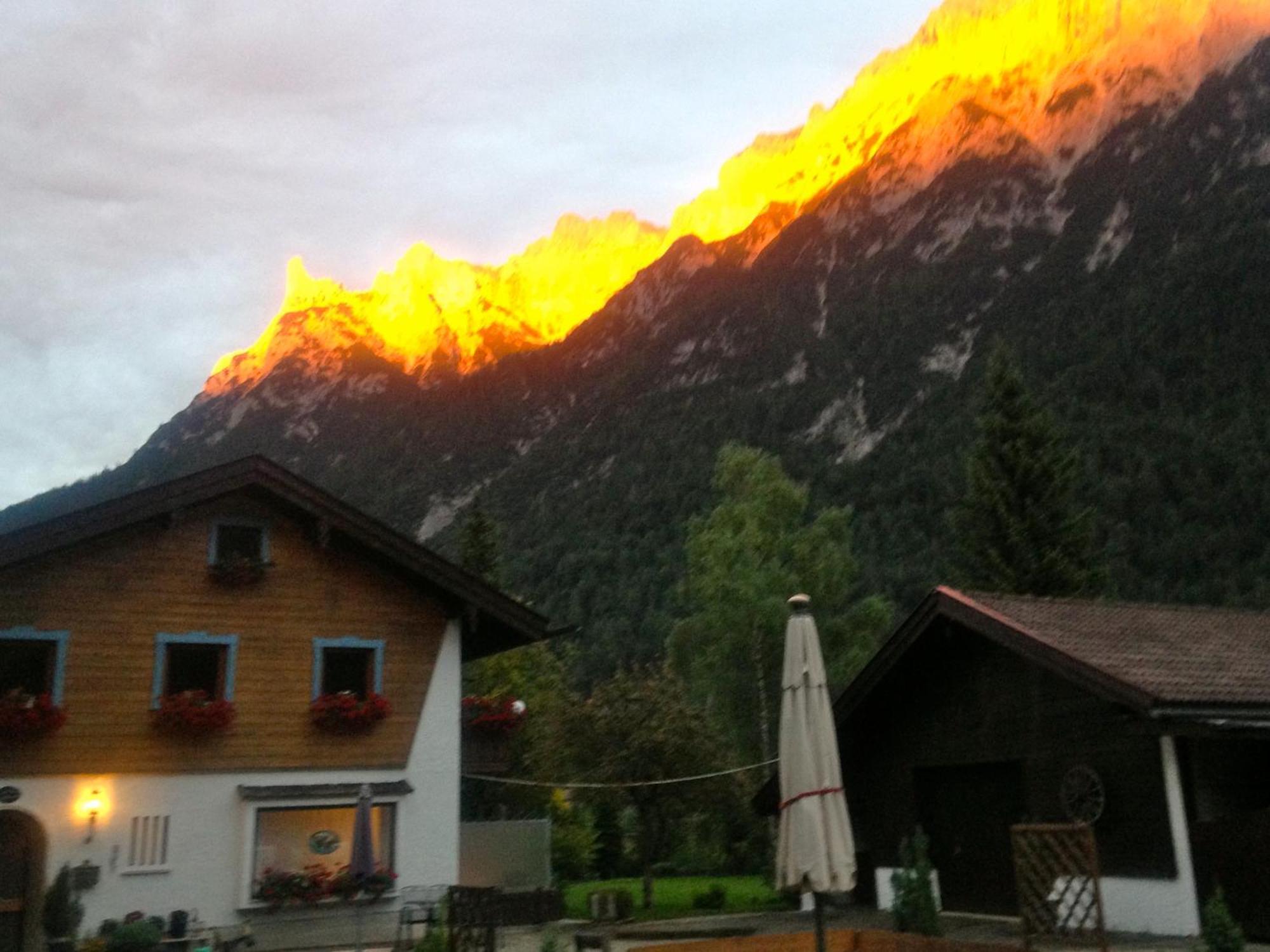 Gaestehaus Edlhuber Mittenwald Luaran gambar