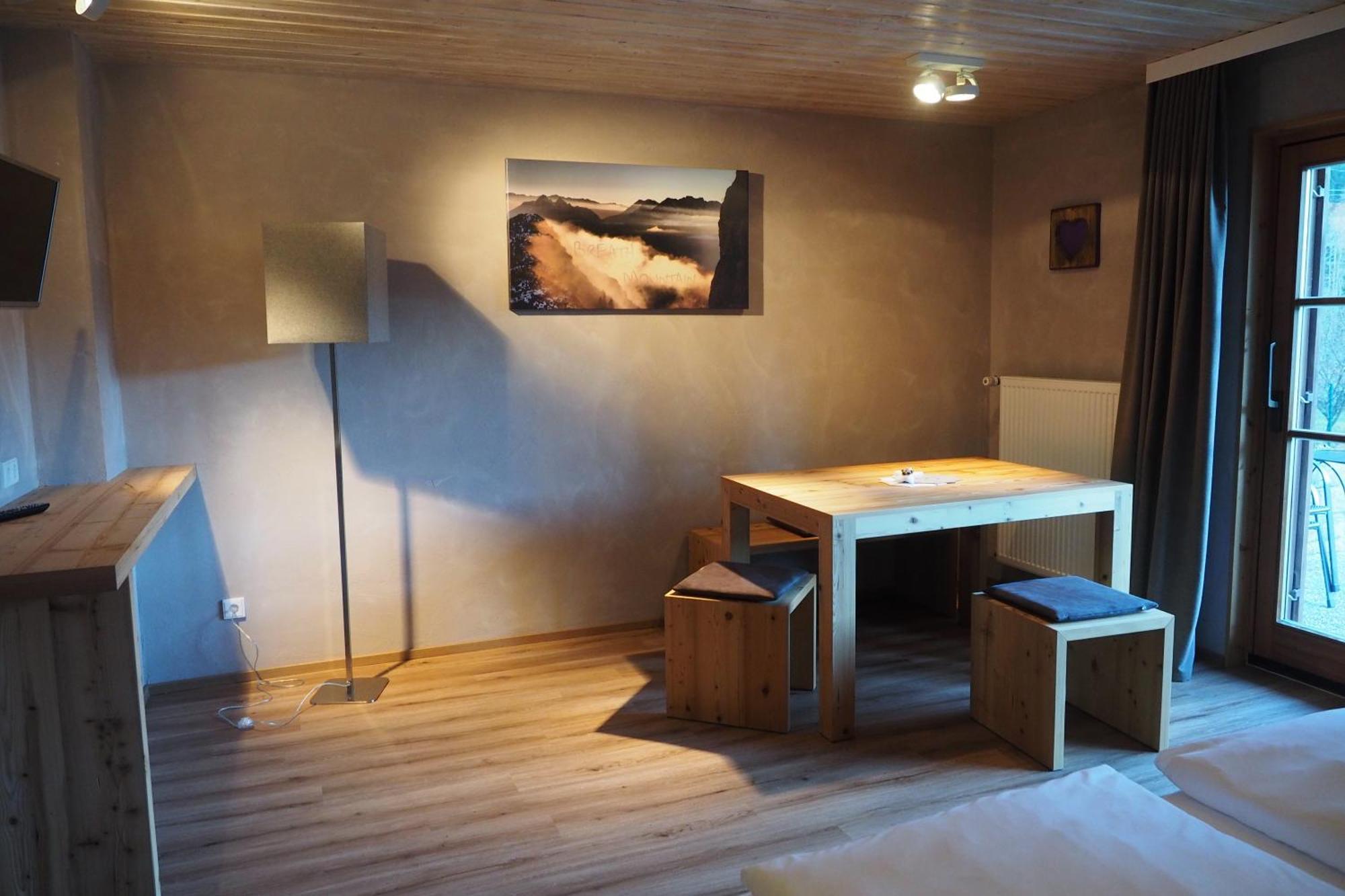 Gaestehaus Edlhuber Mittenwald Bilik gambar